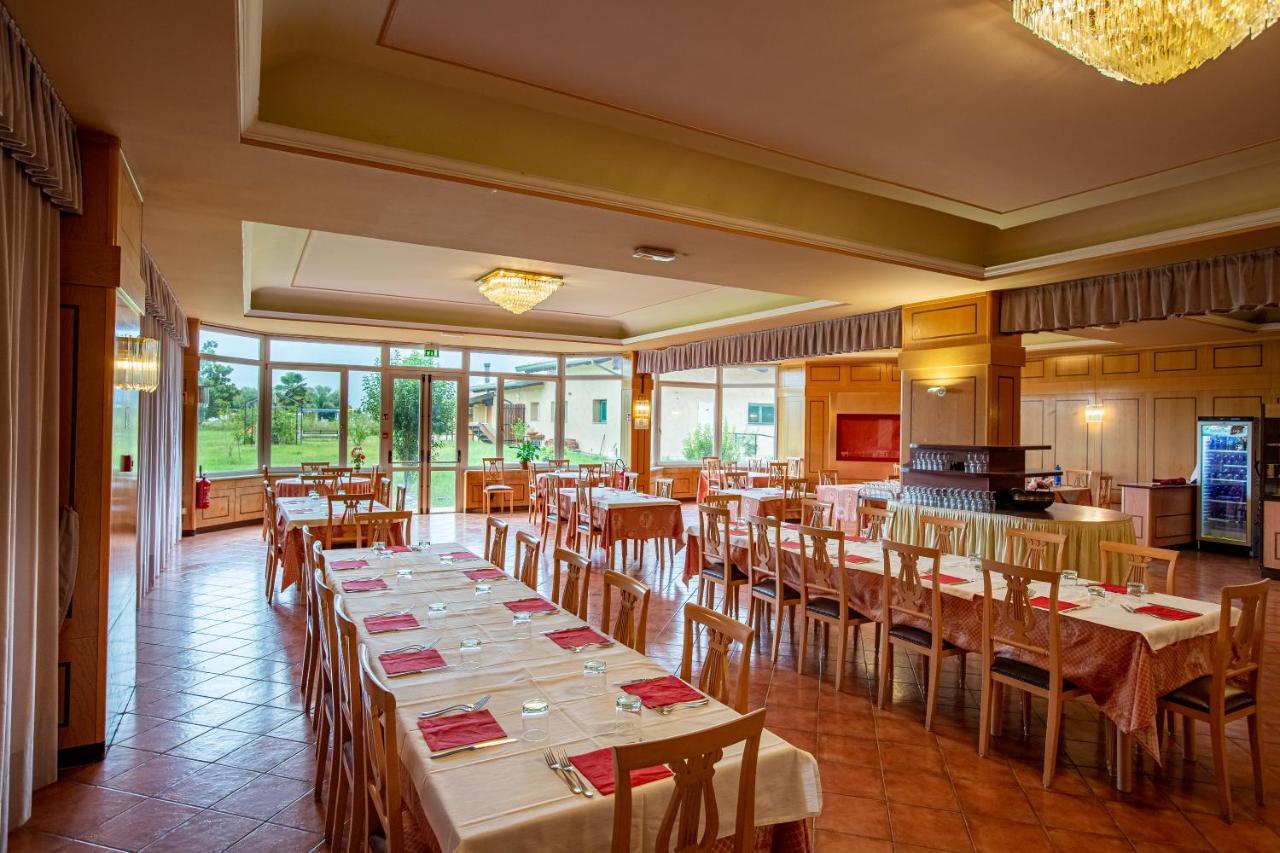 Hotel Villa Strassoldo "Ex Attianese Hotel Restaurant" Cervignano del Friuli Exteriér fotografie