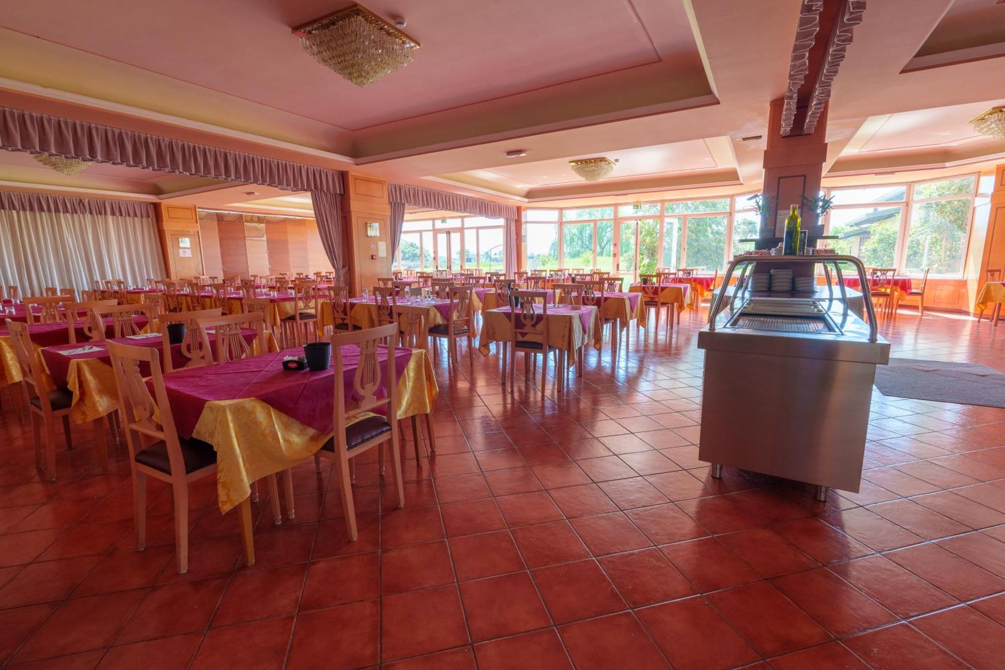 Hotel Villa Strassoldo "Ex Attianese Hotel Restaurant" Cervignano del Friuli Exteriér fotografie